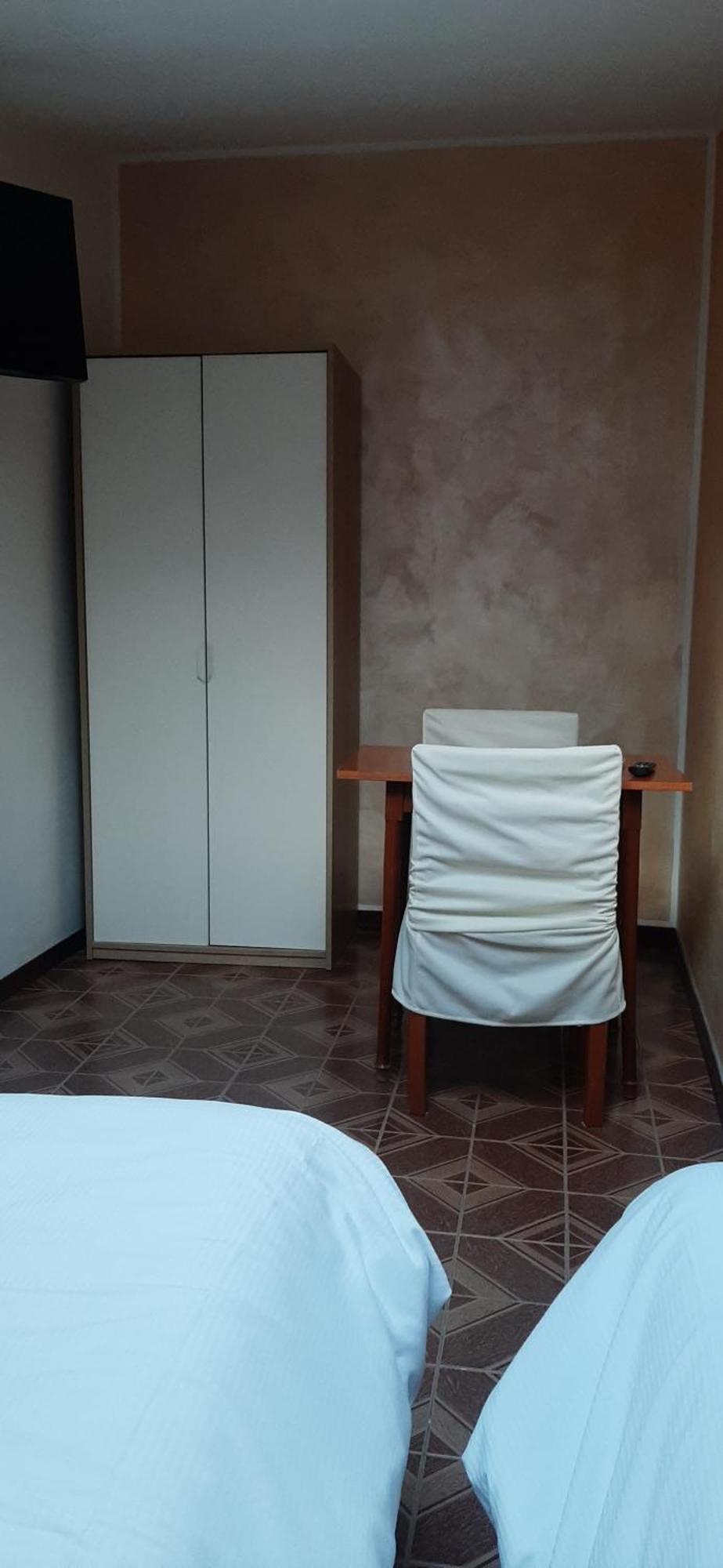 Camere Porto Vecchio Con Parcheggio A Pochi Passi Dal Castello Malcesine Exterior photo